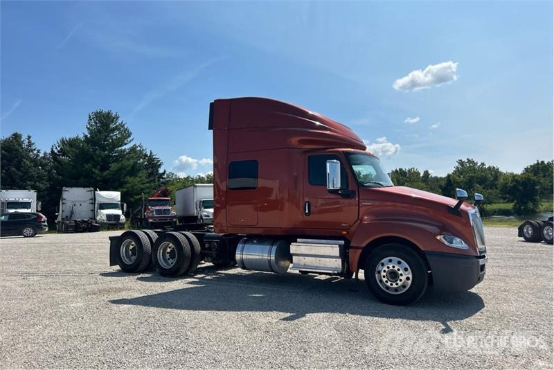 International LT625 Тягачі