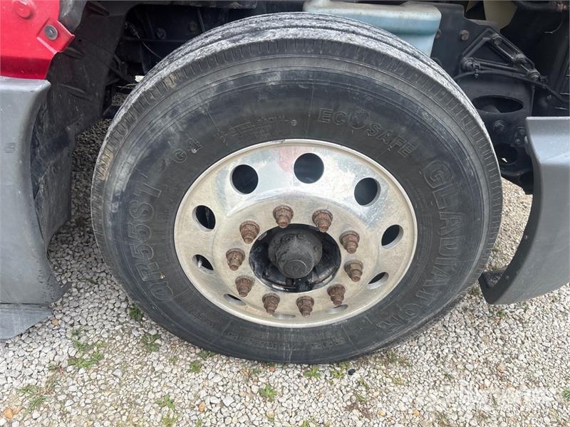 International LT625 트랙터 유닛