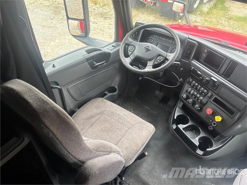 International LT625 트랙터 유닛