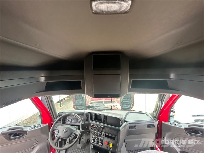 International LT625 وحدات الجر