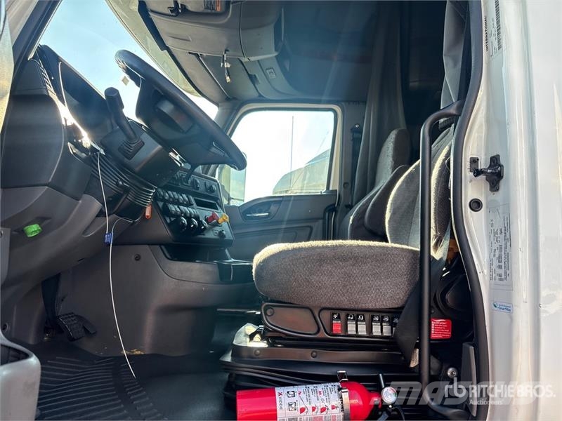 International LT625 Vetopöytäautot