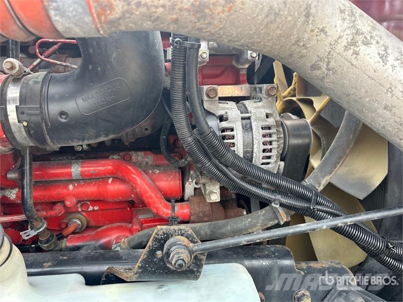 International LT625 وحدات الجر