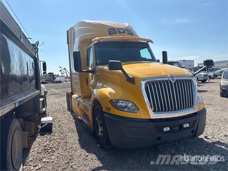 International LT625 Tracteur routier