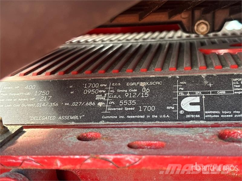 International LT625 6x4 T/A Day Cab Truck Tractor Camiones tractor