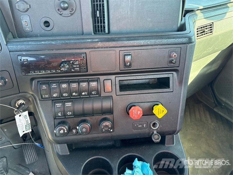 International LT625 6x4 T/A Day Cab Truck Tractor Prime Movers