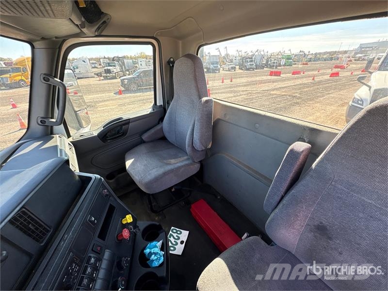 International LT625 6x4 T/A Day Cab Truck Tractor Prime Movers