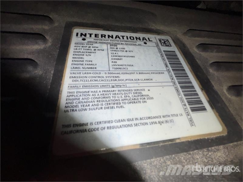 International LT625 6x4 T/A Day Cab Truck Tractor Sadulveokid