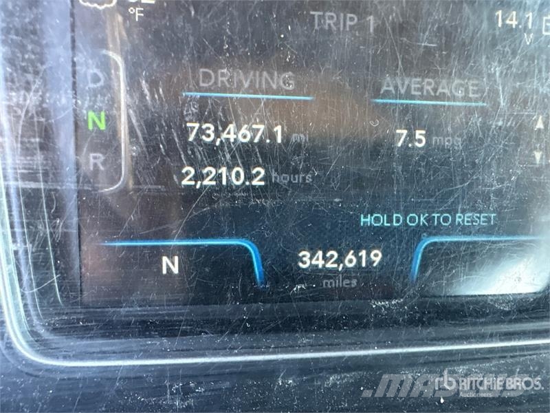 International LT625 6x4 T/A Day Cab Truck Tractor Prime Movers
