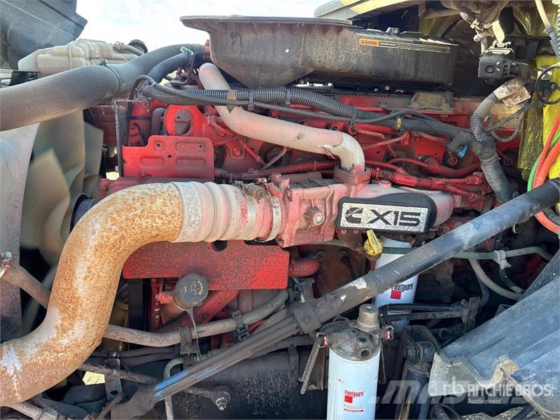 International LT625 6x4 T/A Day Cab Truck Tractor Τράκτορες