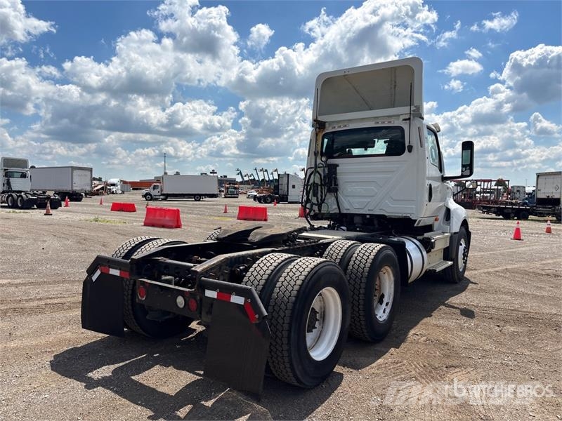 International LT625 6x4 T/A Day Cab Truck Tractor Traktorske jedinice