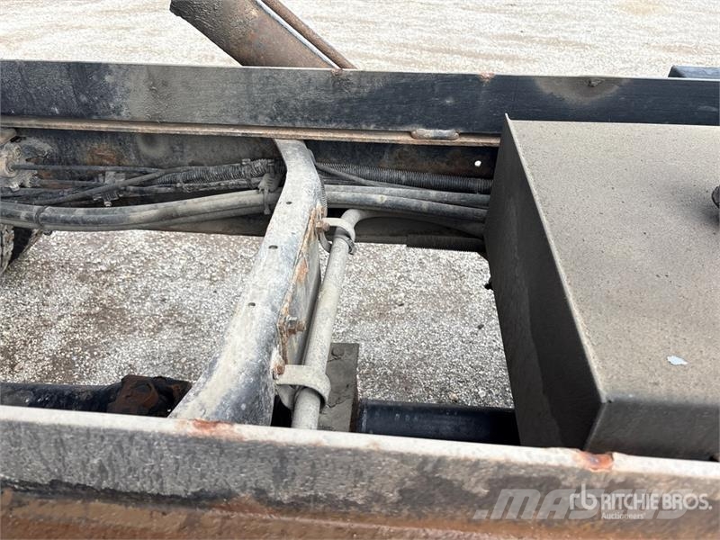 International MV 607 4x2 Rollback Truck Bergungsfahrzeuge