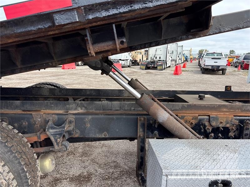 International MV 607 4x2 Rollback Truck Bergungsfahrzeuge