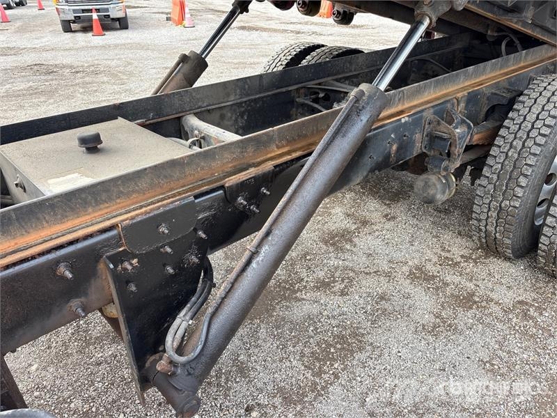 International MV 607 4x2 Rollback Truck Bergungsfahrzeuge