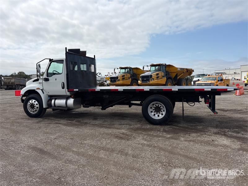 International MV 607 4x2 Rollback Truck Bergungsfahrzeuge