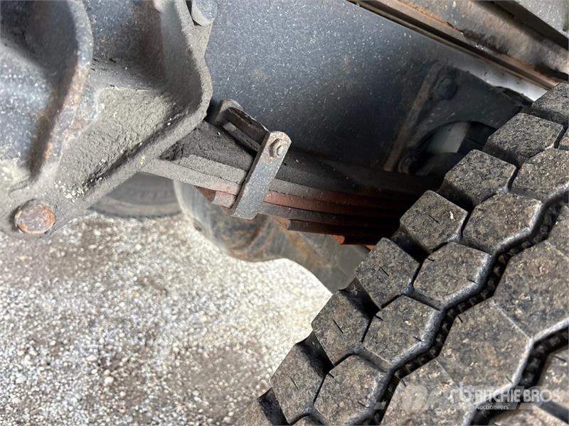 International MV 607 4x2 Rollback Truck Bergungsfahrzeuge