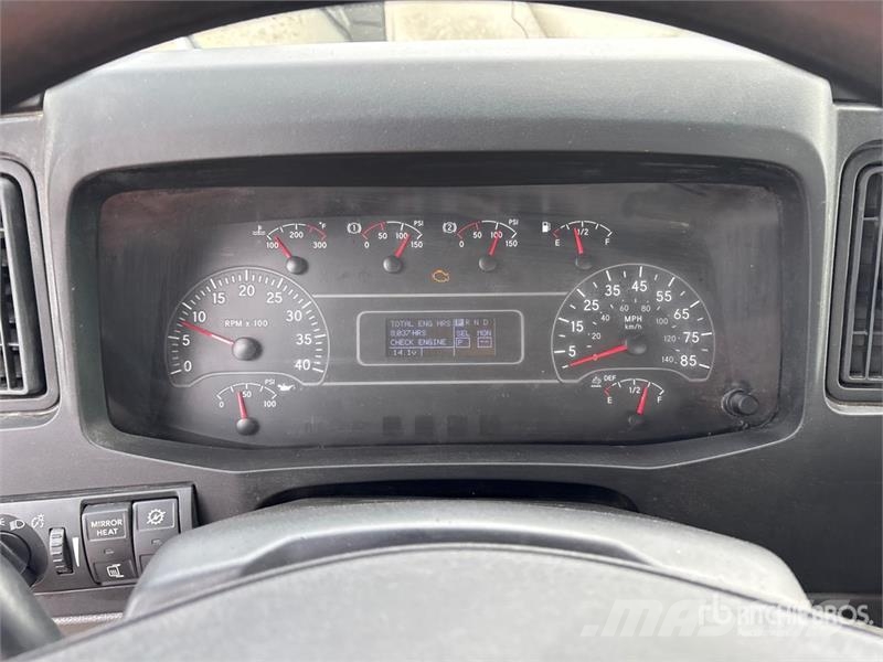 International MV 607 4x2 Rollback Truck Bergungsfahrzeuge