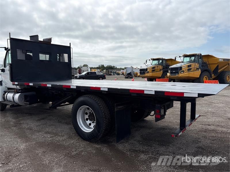 International MV 607 4x2 Rollback Truck Bergungsfahrzeuge