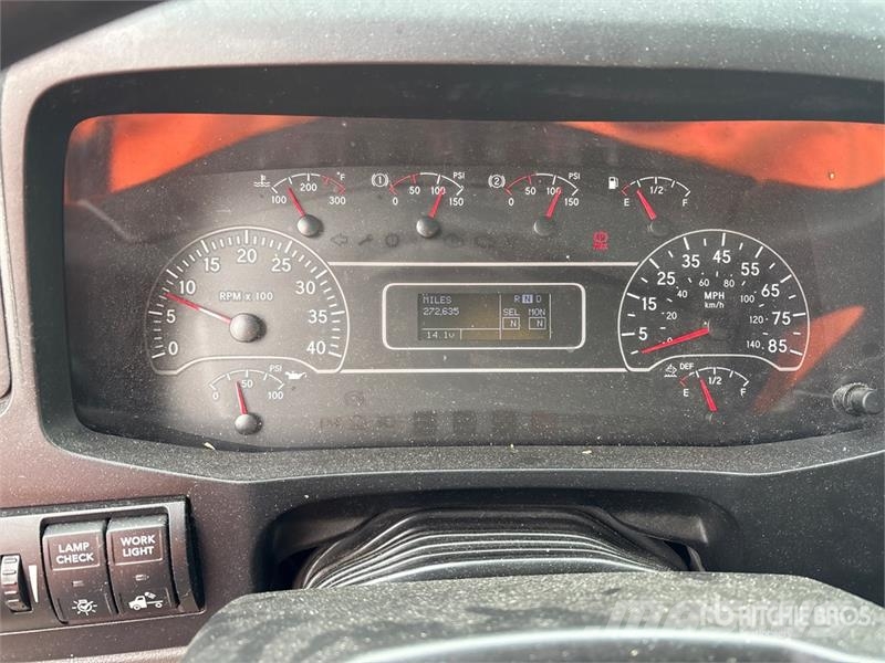 International MV607 4x2 Van Truck Sanduk kamioni