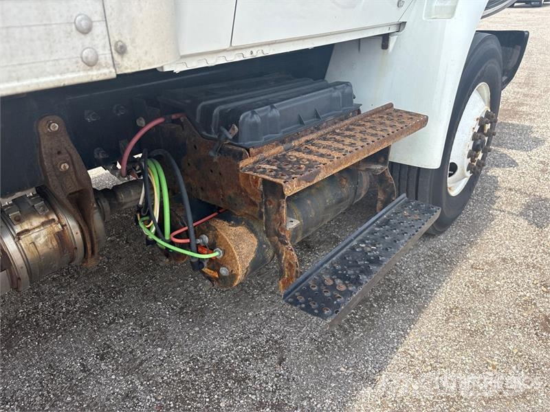 International MV607 4x2 Van Truck Φορτηγά Κόφα