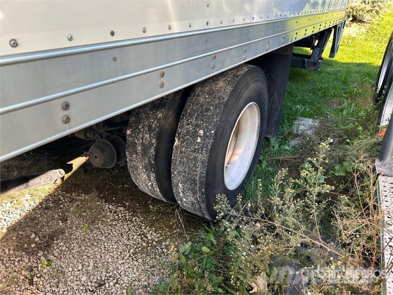 International MV607 4x2 Van Truck Fast kasse