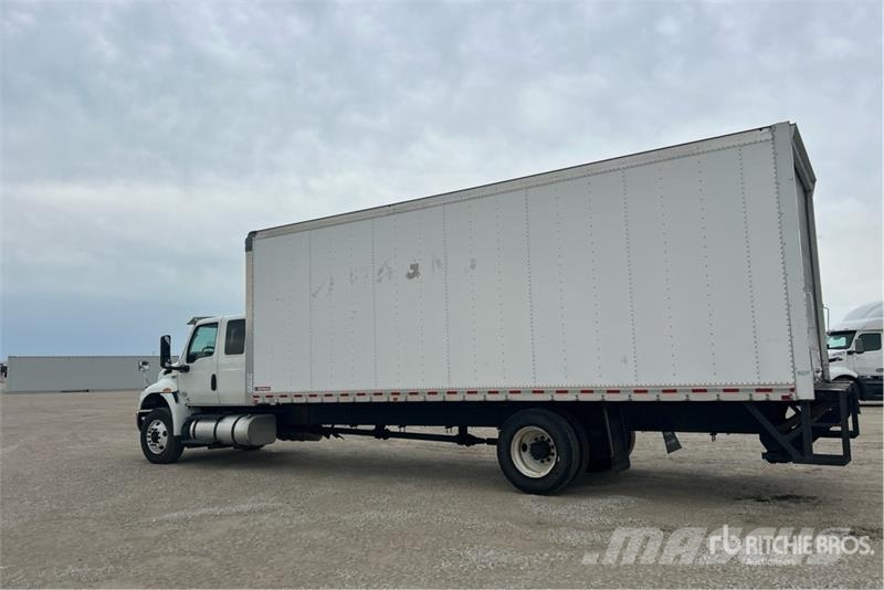 International MV607 4x2 Van Truck Kofferaufbau