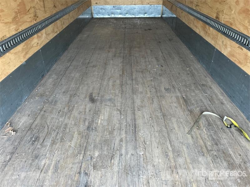 International MV607 4x2 Van Truck Kofferaufbau