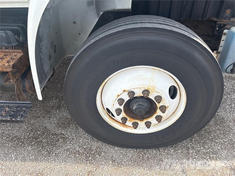 International MV607 4x2 Van Truck Φορτηγά Κόφα