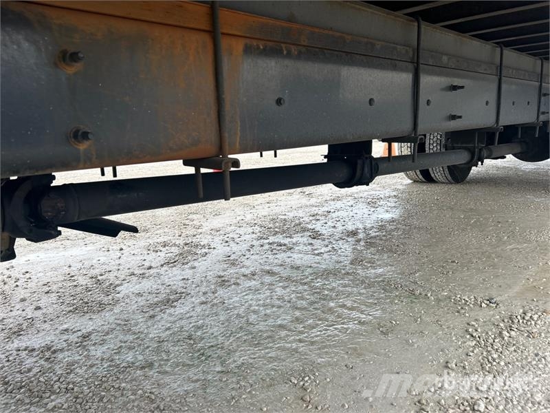 International MV607 4x2 Van Truck Kofferaufbau