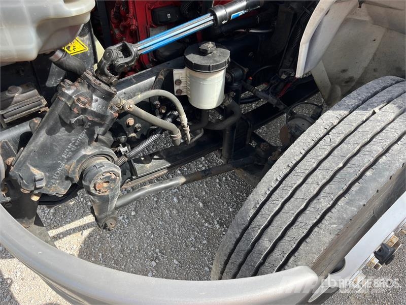 International MV607 4x2 Van Truck Samochody ciężarowe ze skrzynią zamkniętą