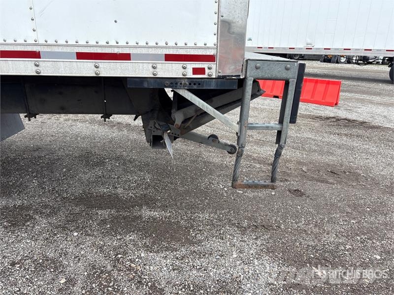 International MV607 4x2 Van Truck Sanduk kamioni