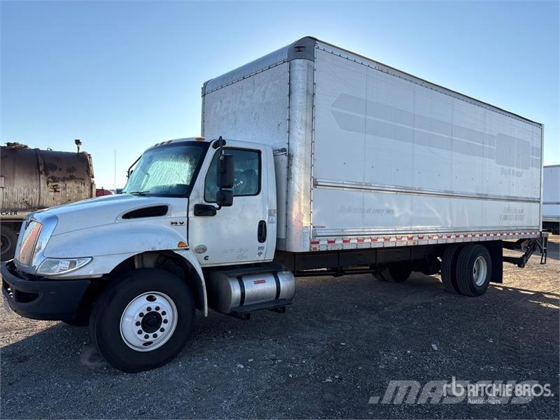 International MV607 4x2 Van Truck Camiões de caixa fechada