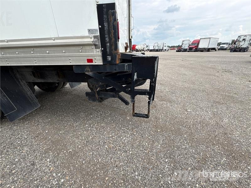 International MV607 4x2 Van Truck Φορτηγά Κόφα