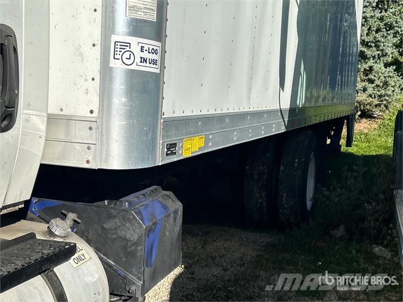 International MV607 4x2 Van Truck Fast kasse