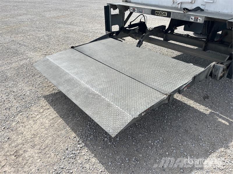 International MV607 4x2 Van Truck Samochody ciężarowe ze skrzynią zamkniętą