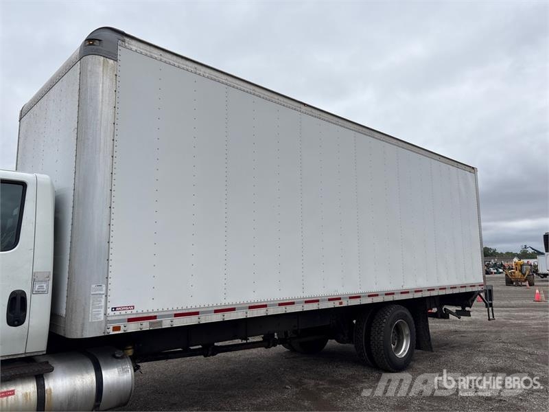 International MV607 4x2 Van Truck Sanduk kamioni