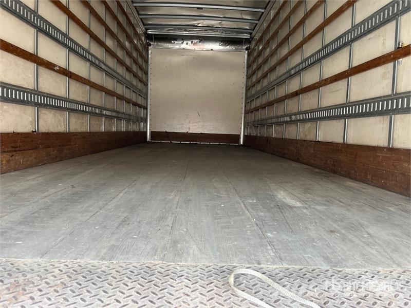 International MV607 4x2 Van Truck Samochody ciężarowe ze skrzynią zamkniętą
