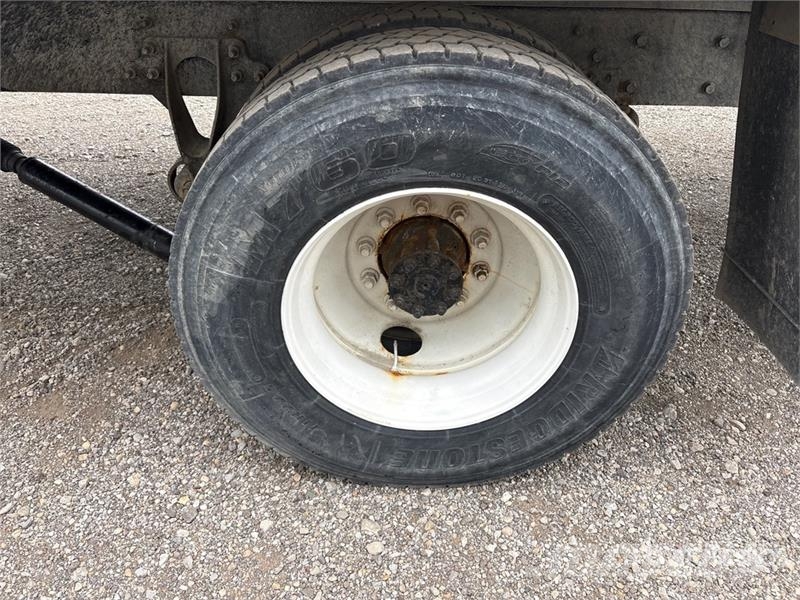 International MV607 4x2 Van Truck Φορτηγά Κόφα