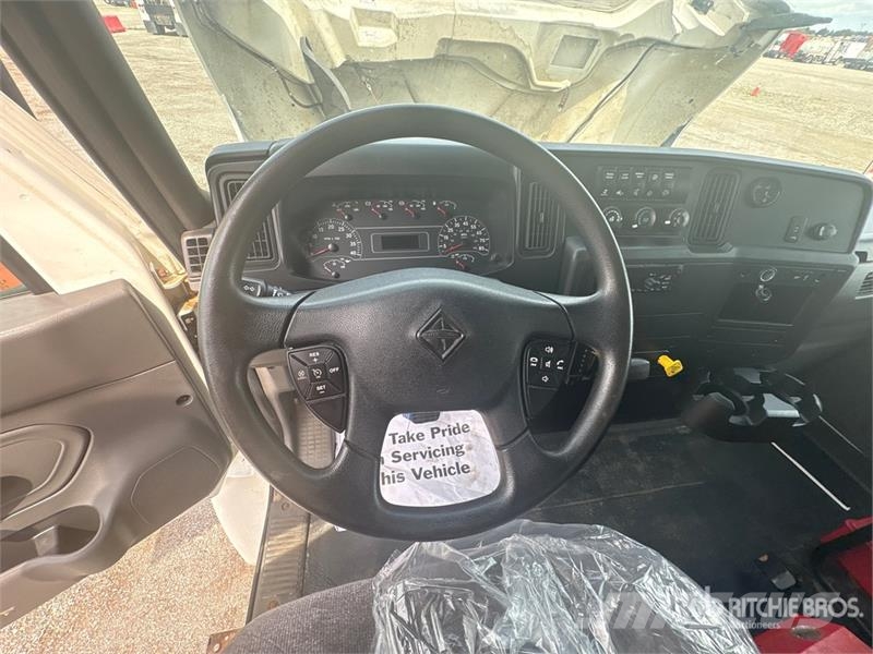 International MV607 4x2 Van Truck Φορτηγά Κόφα
