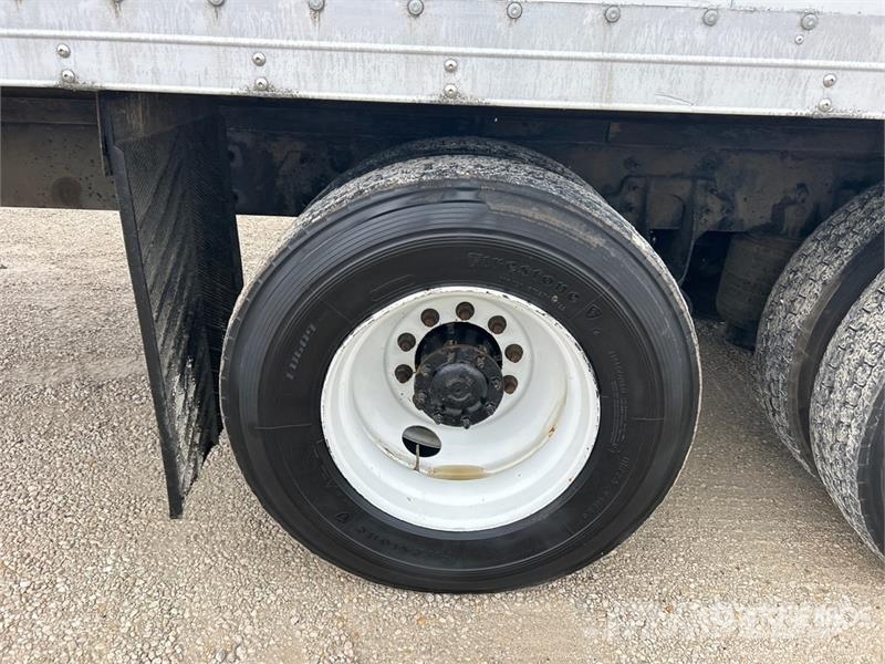 International MV607 6x4 Locomotive Service Truck 多目的/汎用車両