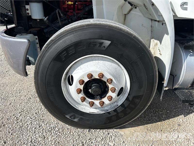 International MV607 6x4 Locomotive Service Truck مركبات الأغراض العامة