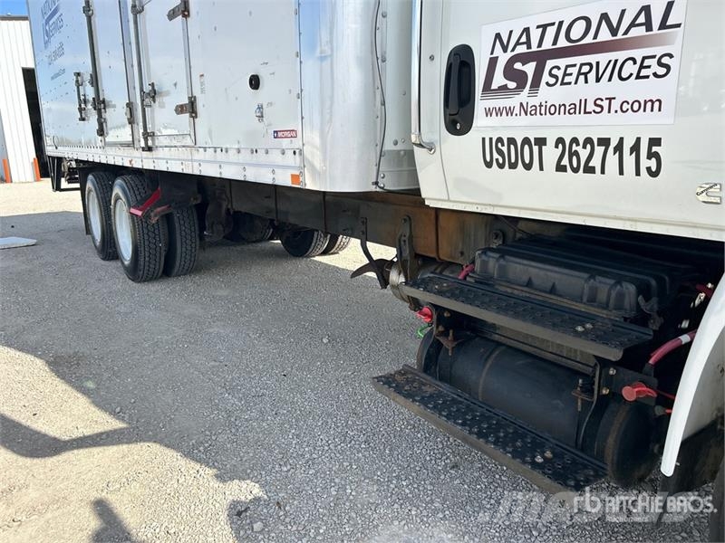 International MV607 6x4 Locomotive Service Truck مركبات الأغراض العامة