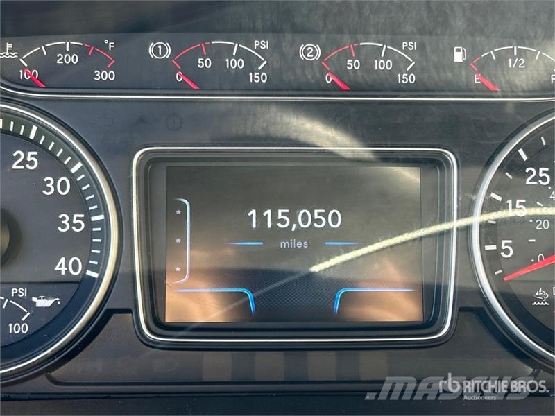 International MV607 6x4 Locomotive Service Truck Kommunal-Sonderfahrzeuge