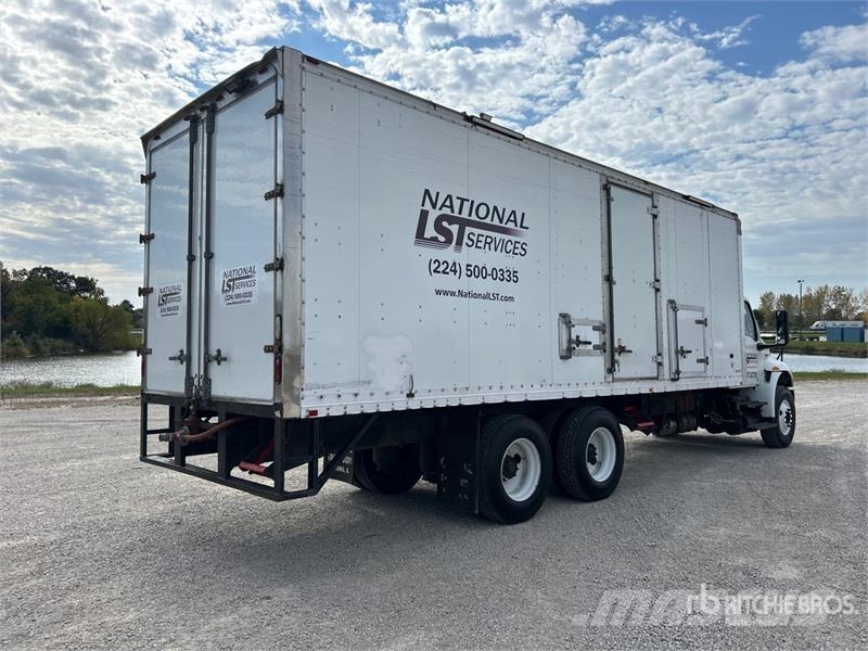 International MV607 6x4 Locomotive Service Truck مركبات الأغراض العامة