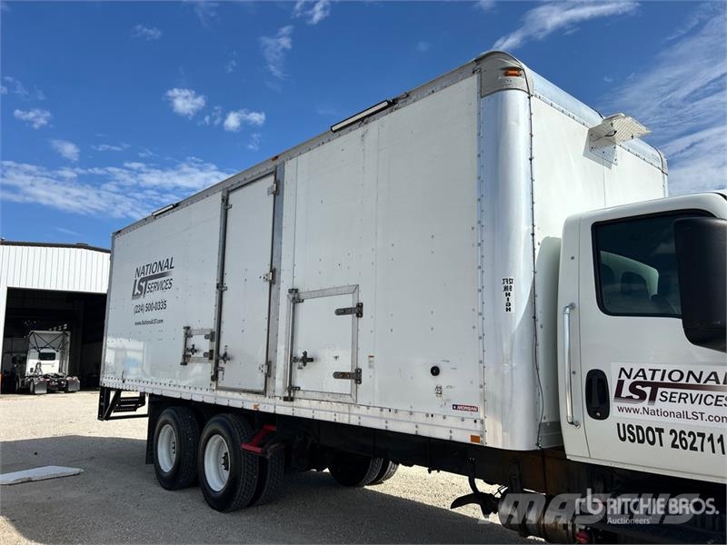 International MV607 6x4 Locomotive Service Truck مركبات الأغراض العامة