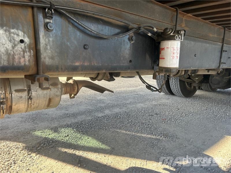 International MV607 6x4 Locomotive Service Truck Municipal / general purpose vehicles