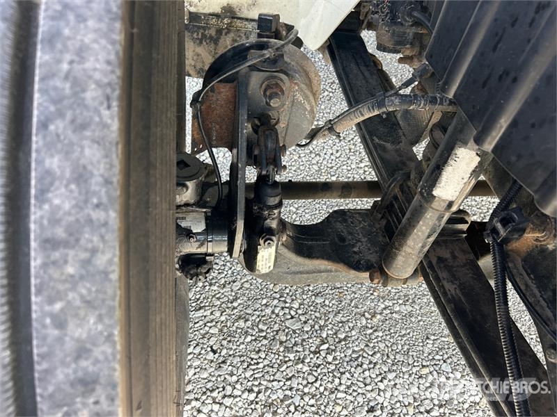 International MV607 6x4 Locomotive Service Truck مركبات الأغراض العامة