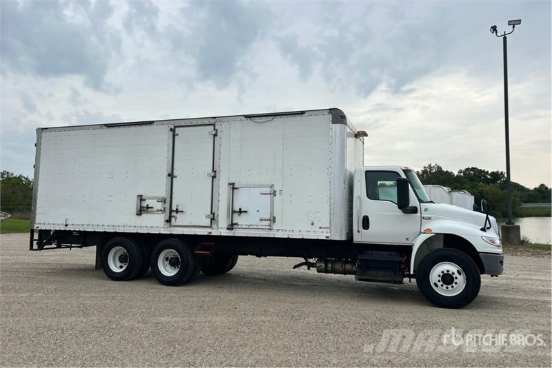 International MV607 6x4 Locomotive Service Truck Municipal / general purpose vehicles