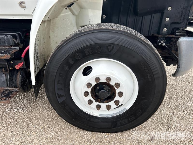 International MV607 6x4 Locomotive Service Truck 多目的/汎用車両