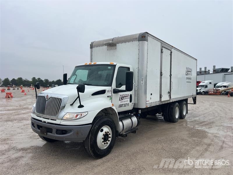 International MV607 6x4 Locomotive Van Truck Furgons
