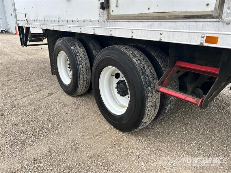 International MV607 6x4 Locomotive Service Truck 多目的/汎用車両